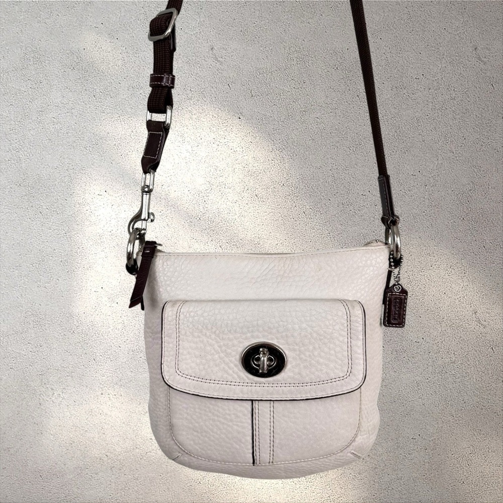 Coach White Park Penelope Pebbled Leather Crossbody Bag Turnlock Front Pocket